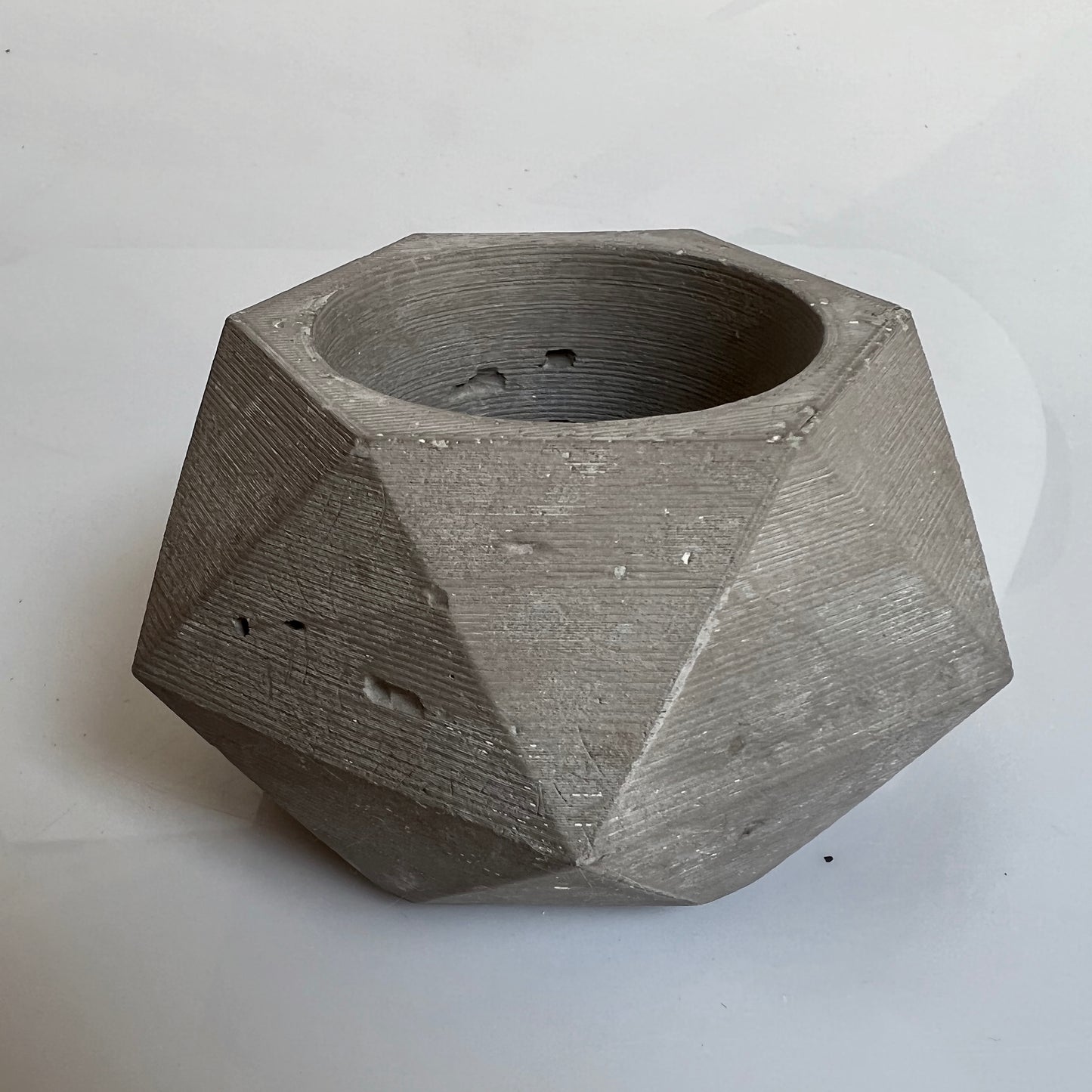 Vaso in cemento serie Isotta grigio scuro