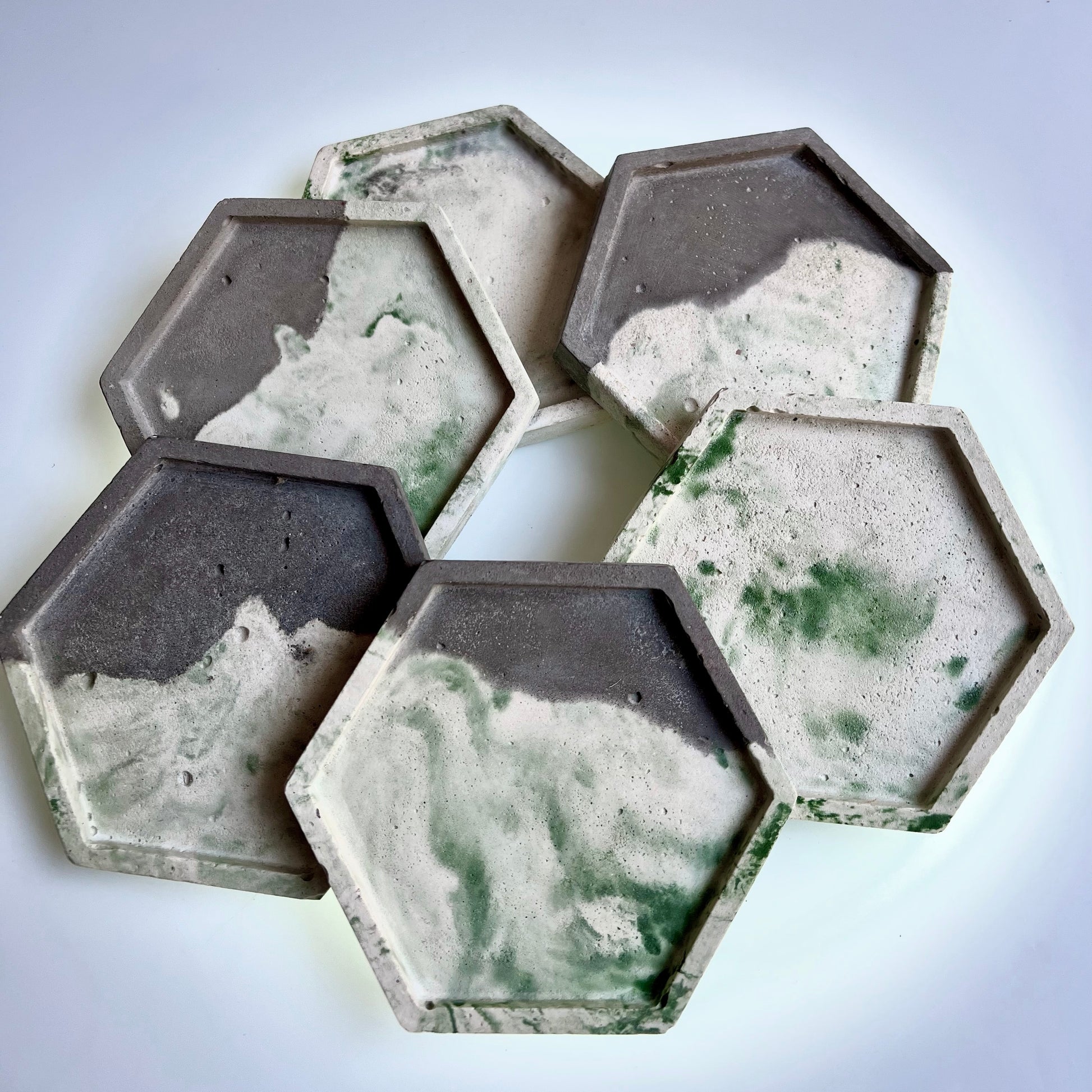 sottobicchieri in cemento marmorizzato verde