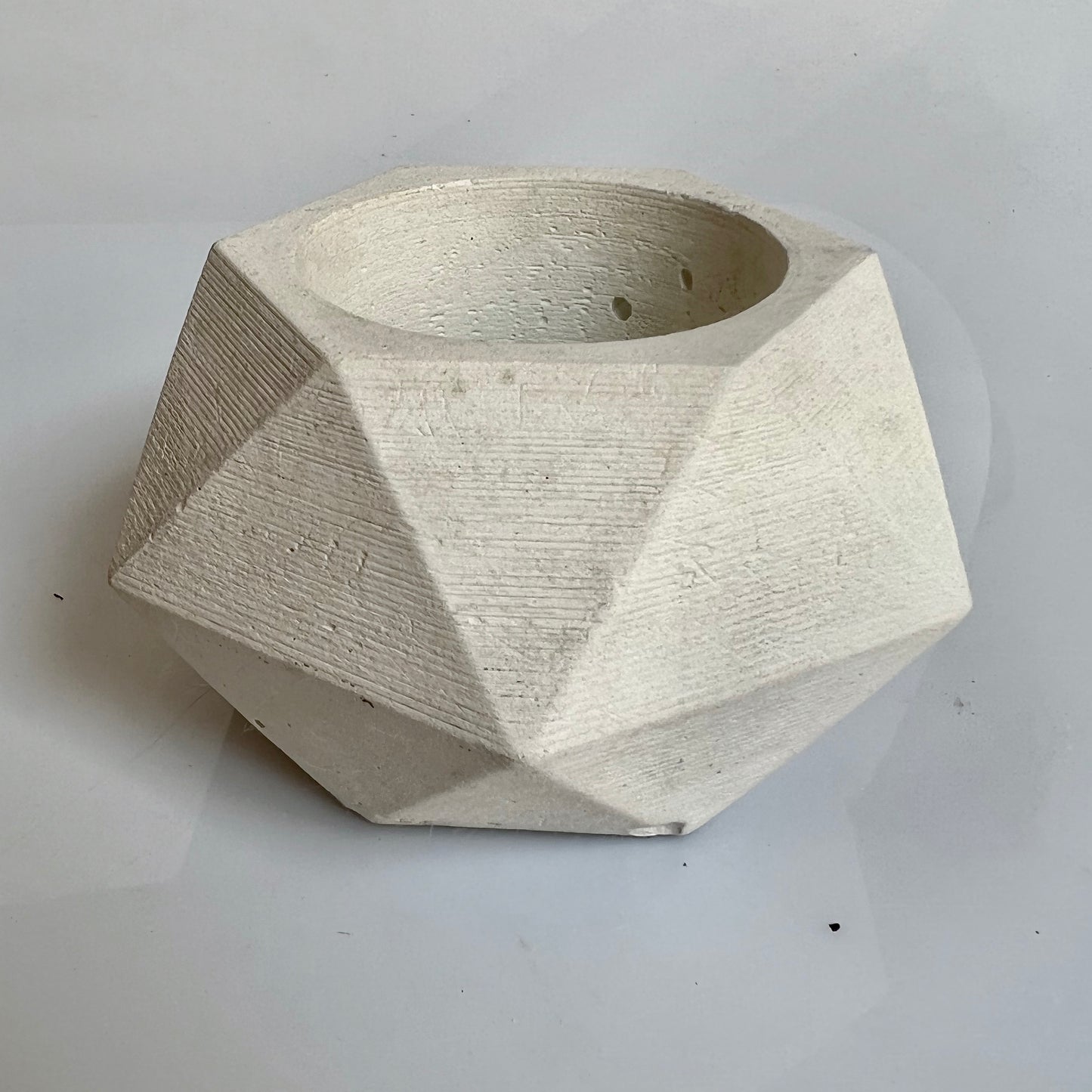  Vaso in cemento serie Isotta bianco